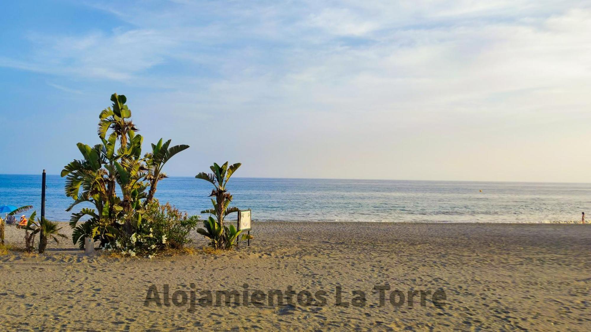 Laguna Beach Premium - Alojamientos La Torre Torrox Exterior foto